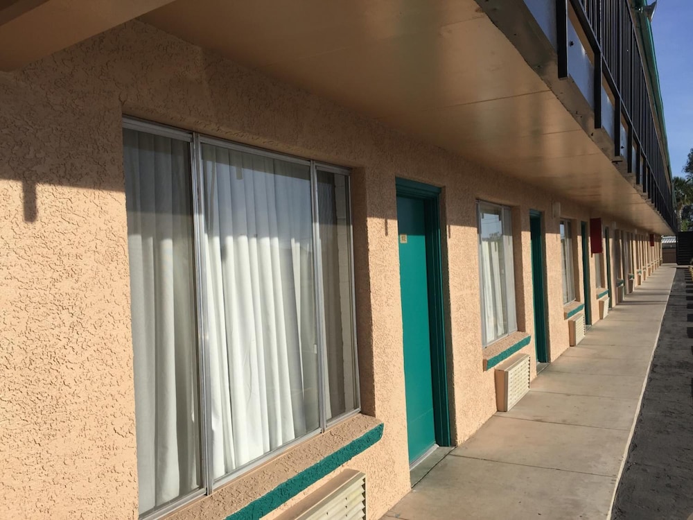 Amazon Motel