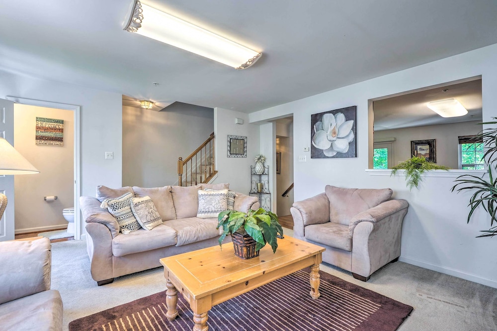 Elkridge Townhome 15 Mi to Dtwn Baltimore! - Property Image 14