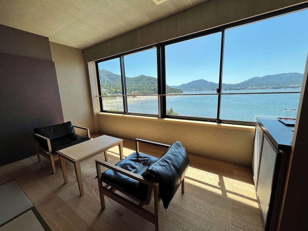 Itsukushima Iroha