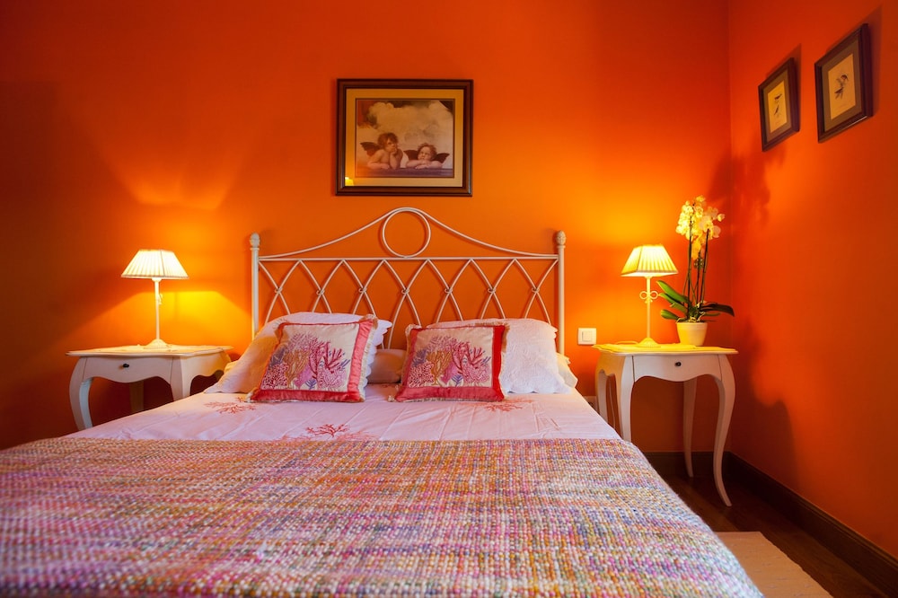 Casa Peluaga