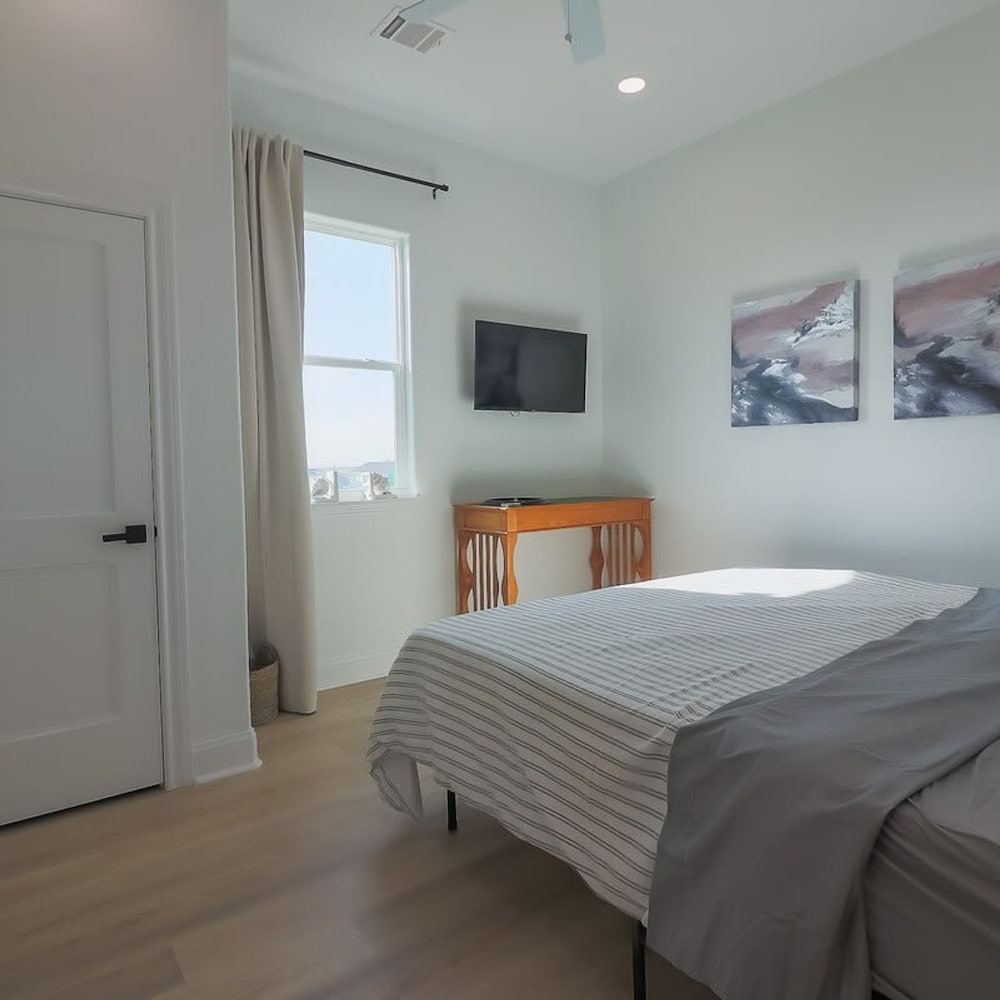 Unforgettable Vacation Getaway in Treasure Island