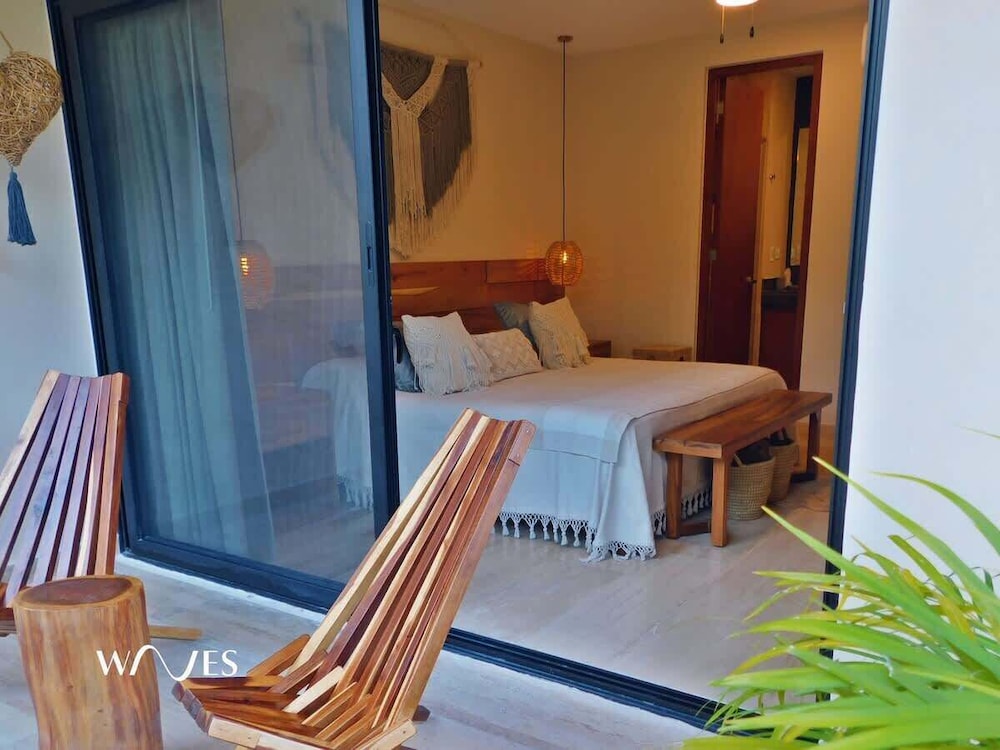 2 BR Amazing Pool Top Amenities Wifi 2FL Gym