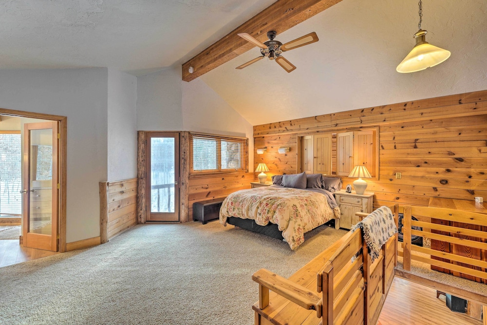 Ketchum Vacations - Life on Easy Street w/ Hot Tub: 7 Mi to Dwtn! - Property Image 3