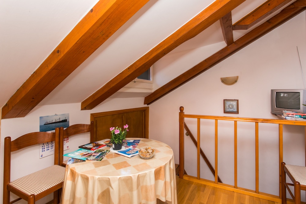 Dubrovnik Old Port Accommodation