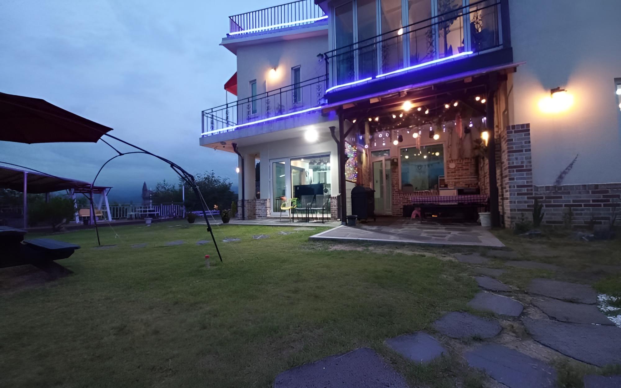 Goseong Rozelle Pension view 2
