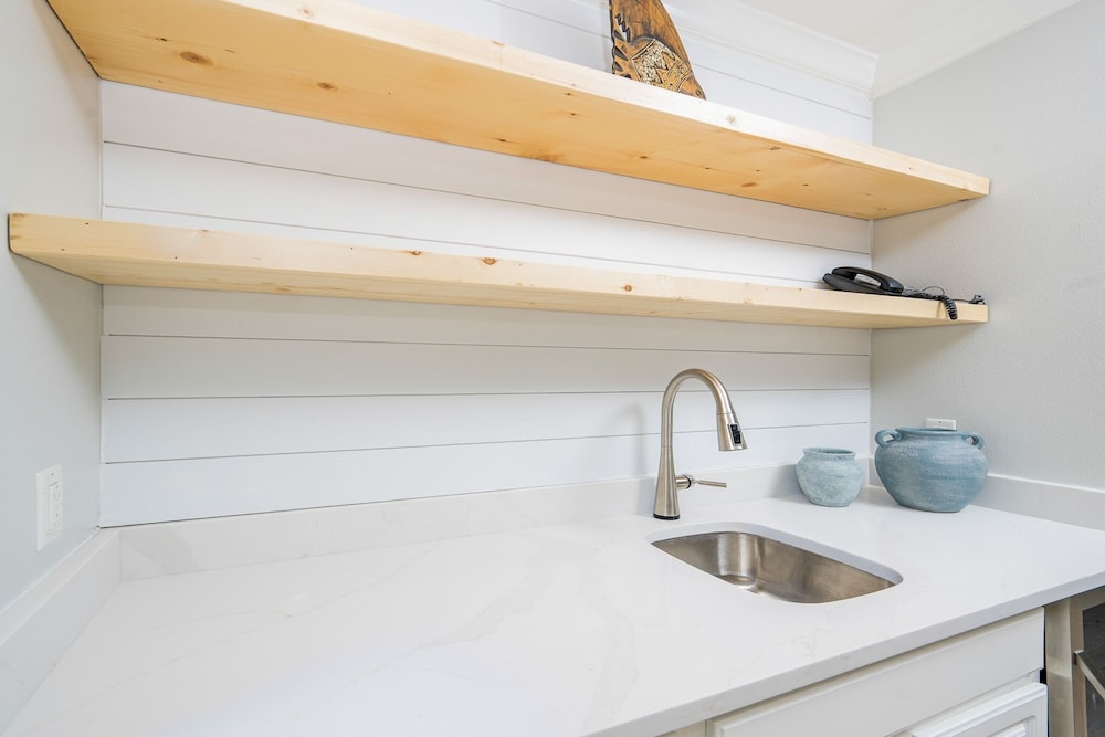 The Oasis 3105 Formerly Phoenix West Ii 3105 3 Bedroom Condo