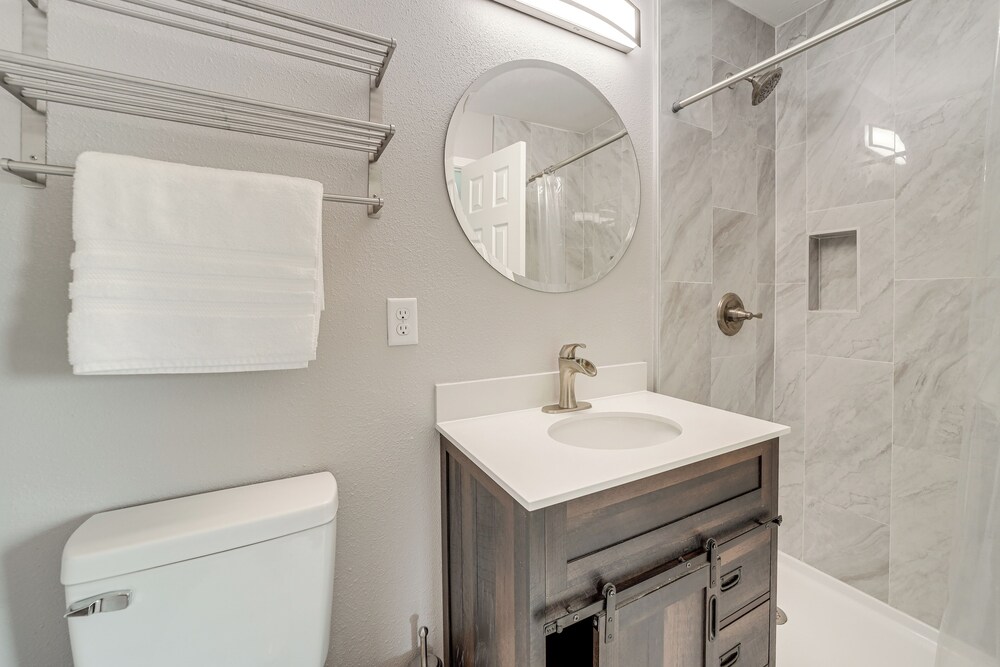 Newly Renovated Unit Near Dtwn Tulsa & Hospitals!