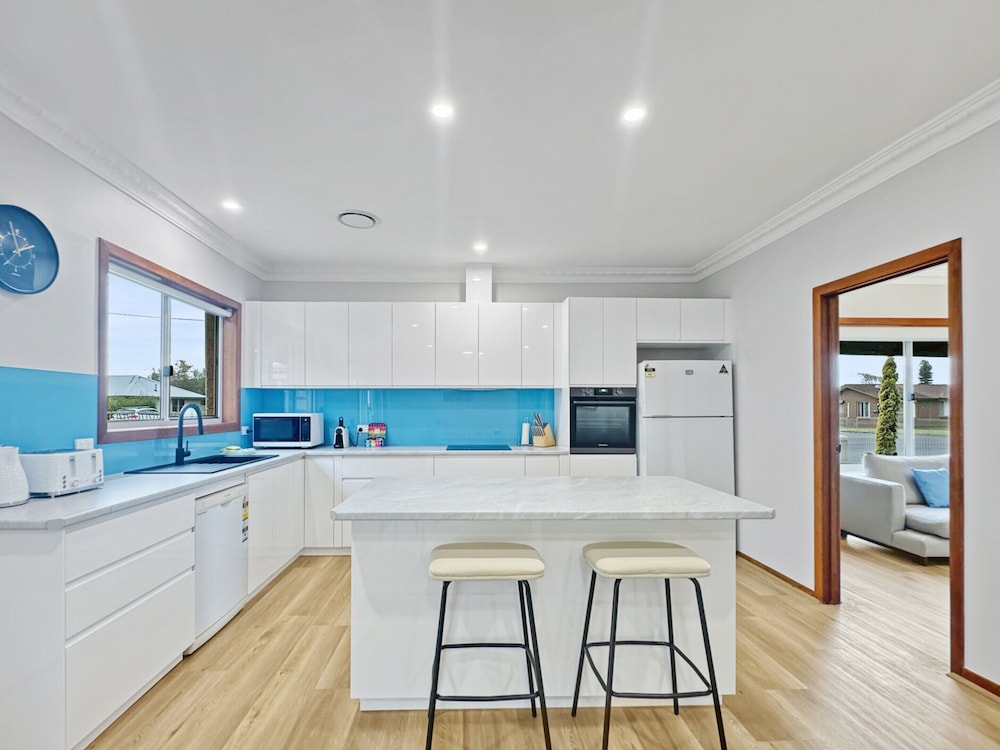 4-bed Beach House With Garden & Alfresco Dining