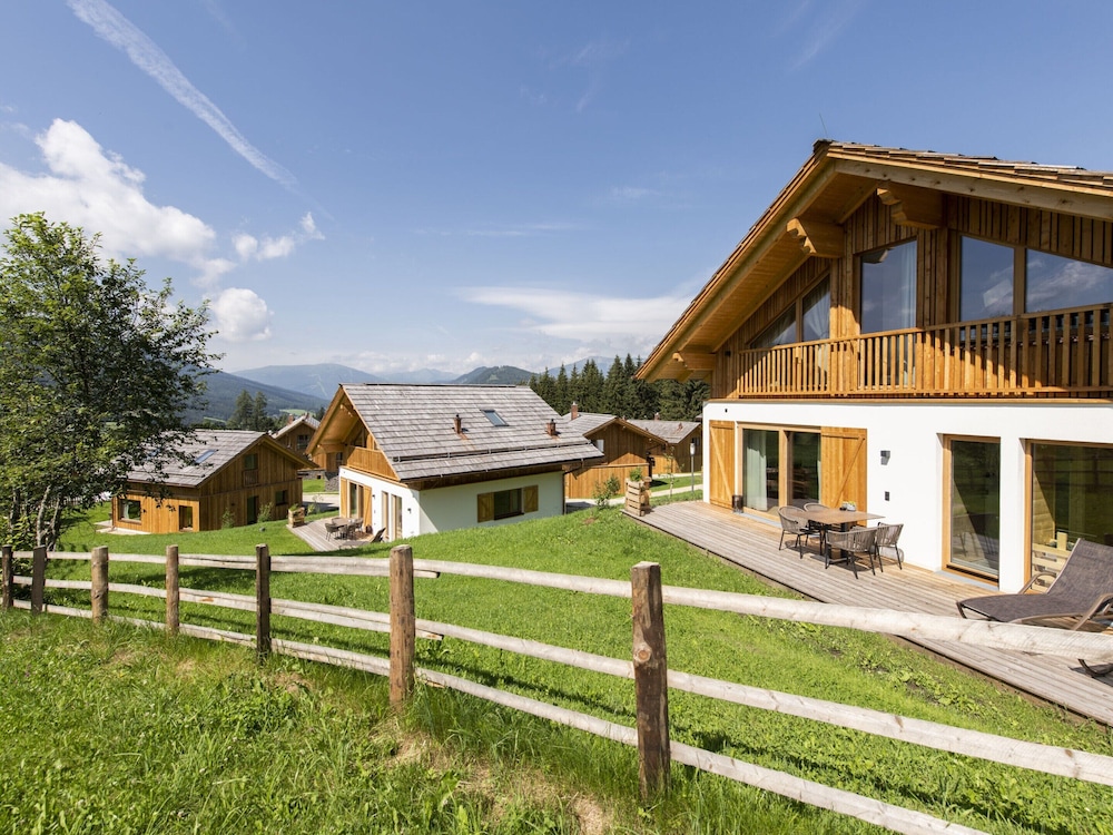 Cosy Chalet in Wolting in a Charming Area