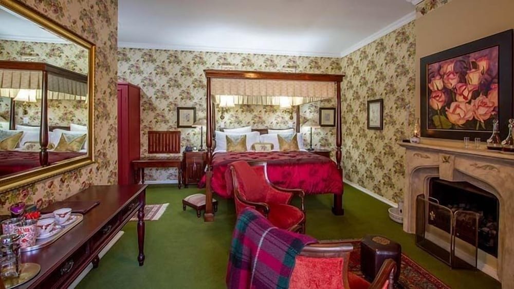 Kilmorna Manor Guest House and Private Nature Rese