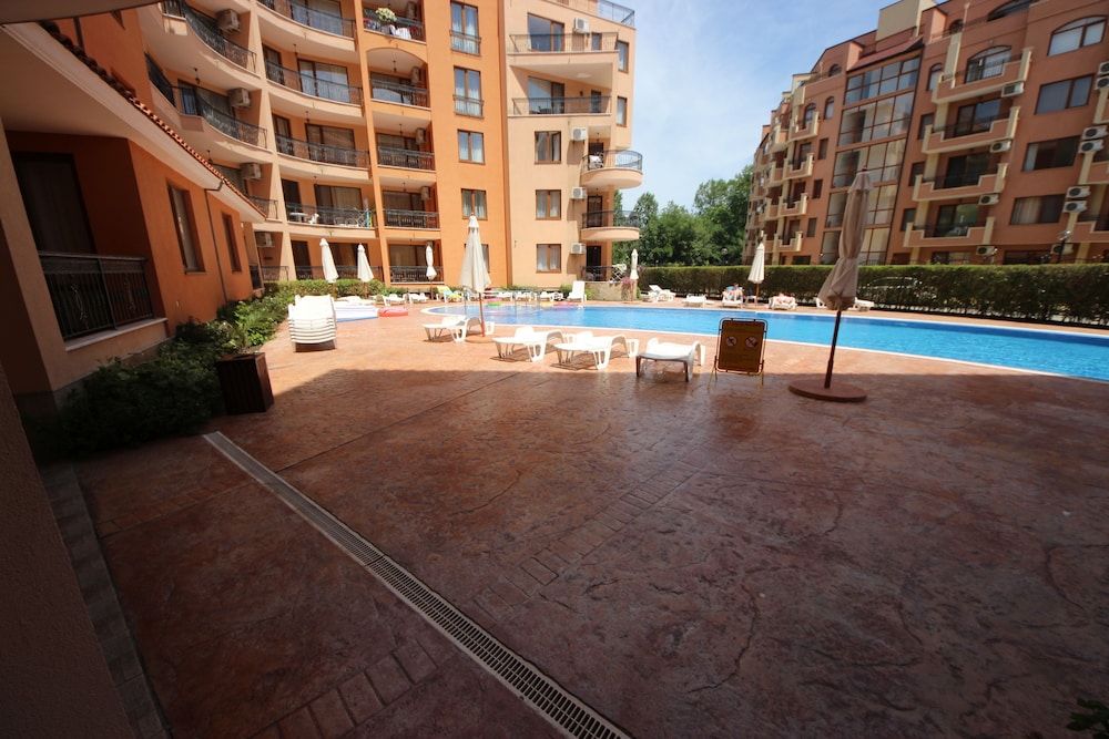 Efir 2 - Menada Apartments view 3