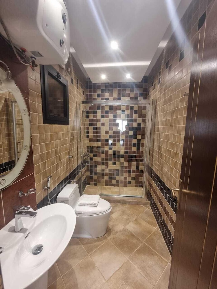 Hometel Khozama Jed