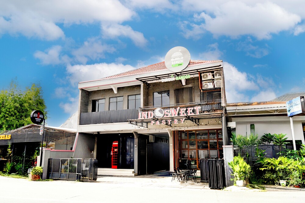 OYO 94421 Soetomo Guest House