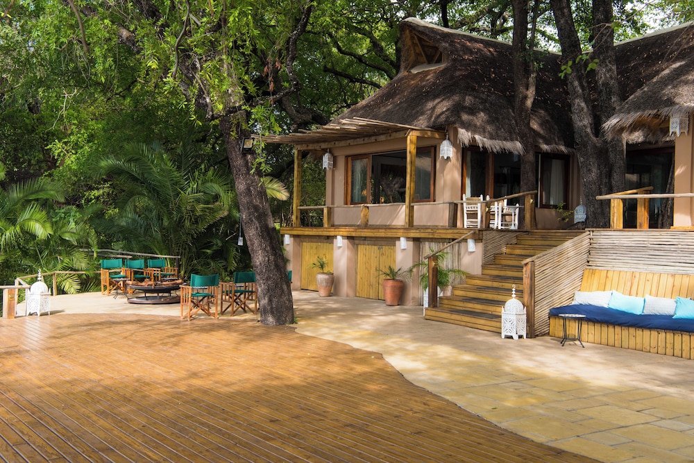 Tongabezi Lodge