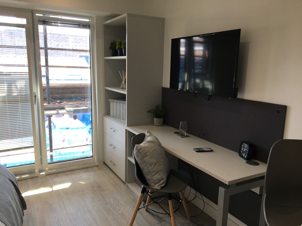 Modern Studios NEWCASTLE UNDER LYME view 4