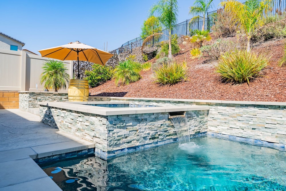 Allura Champagne New in Wine Country Pool Game Rm