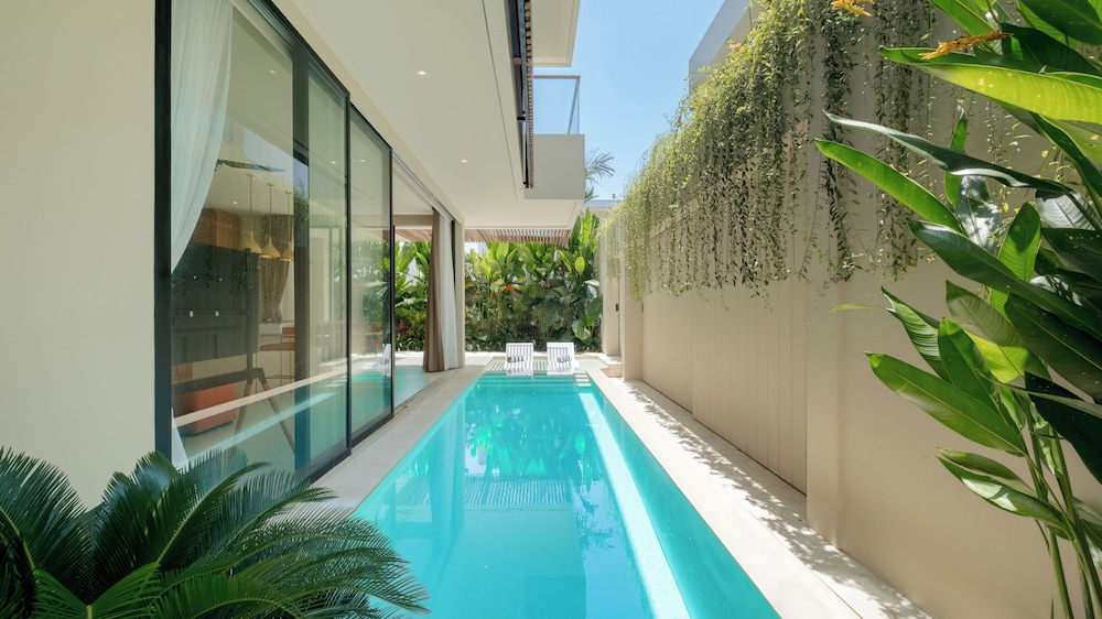 Loona Palm Villas Seseh