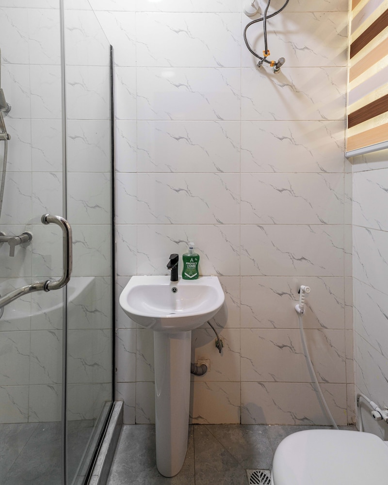 George Residence Ologolo Lekki