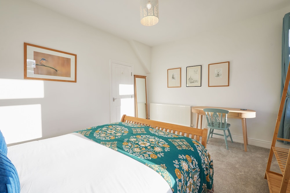 Host Stay Prospect Retreat