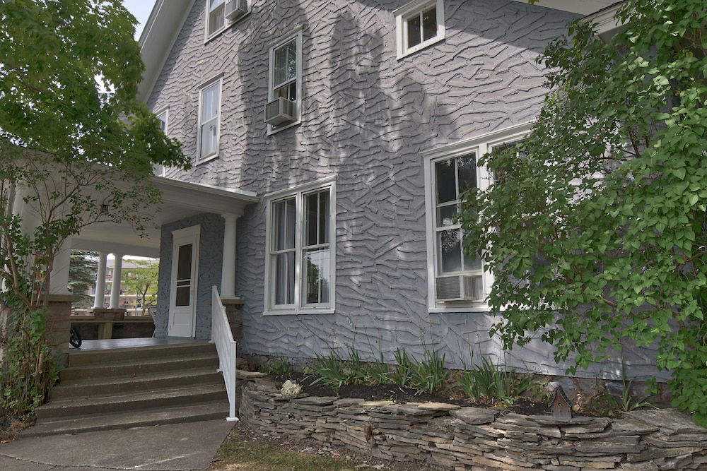 Charlevoix House