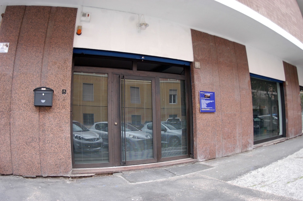 Garbatella Accommodations & Meeting Rooms