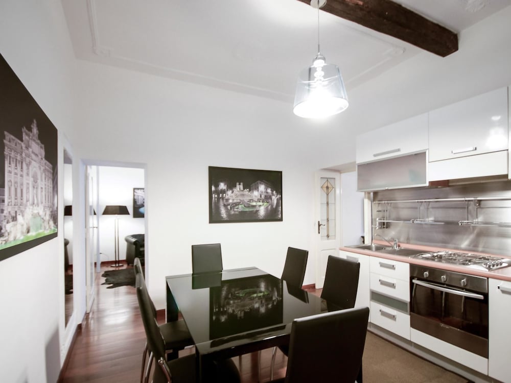 Banchi Apartment
