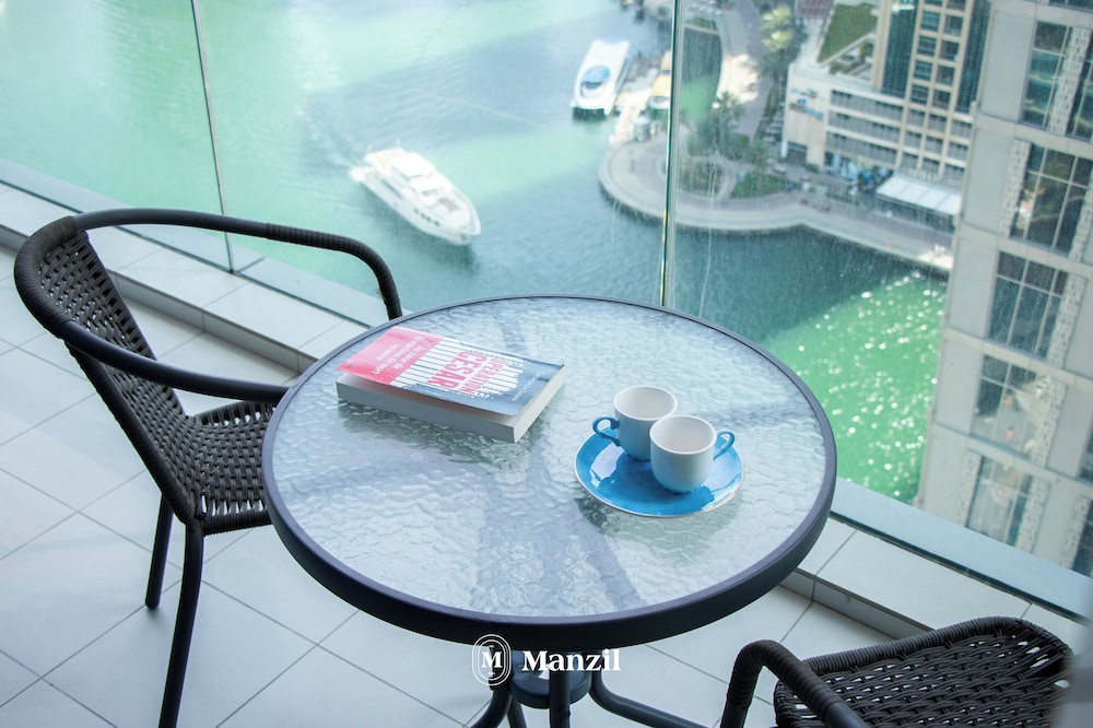 Manzil - 2BR in Dubai Marina w Sea View