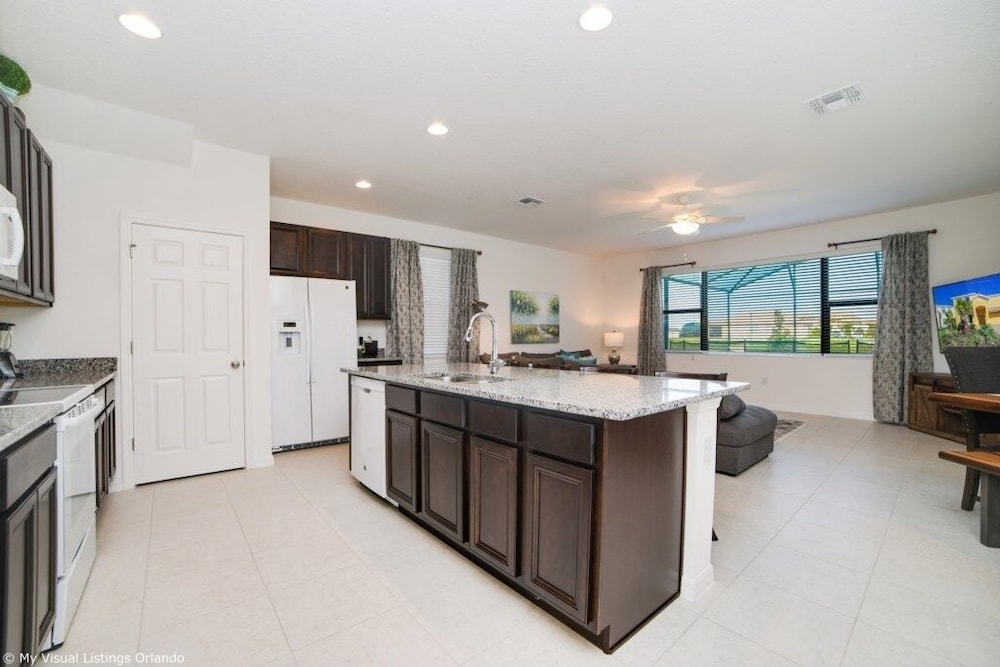 5br Pool Villa At Providence Golf & Country Club 5 Bedroom Villa