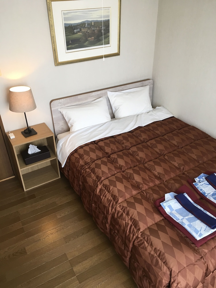Auberge Minohama Ryuseki West view 3