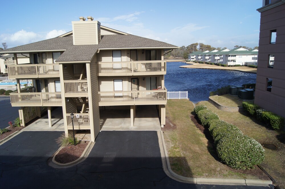 Tilghman Lakes B3 by RedAwning