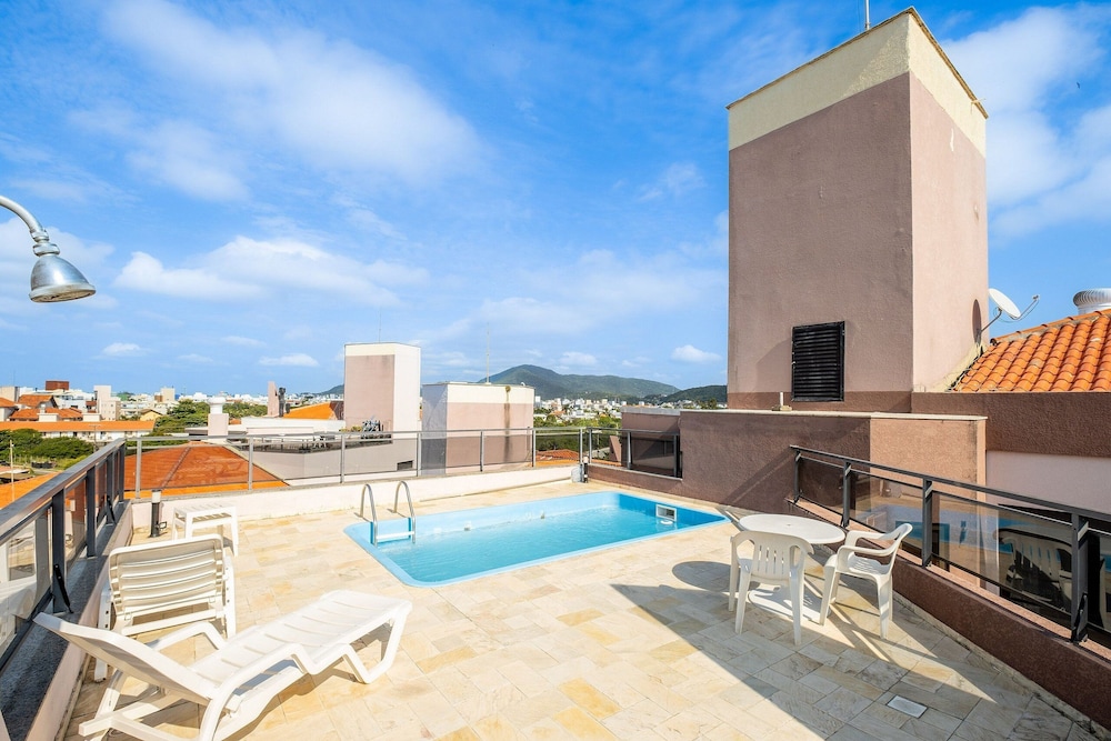 Beira-sea Condominium in Ingleses Norte - POR