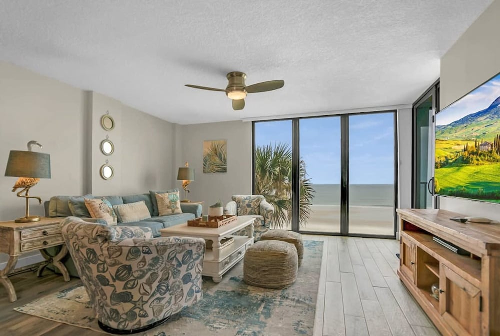 Oceanfront Pool Beach Gear Tennis Smart TVs