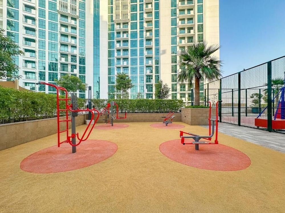 Farhad Azizi Residences - Al Jaddaf