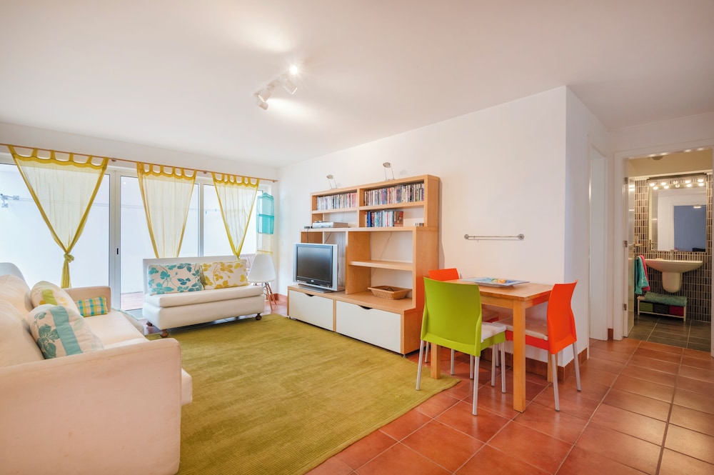 Sunny 5BR Villa at Prainha Club
