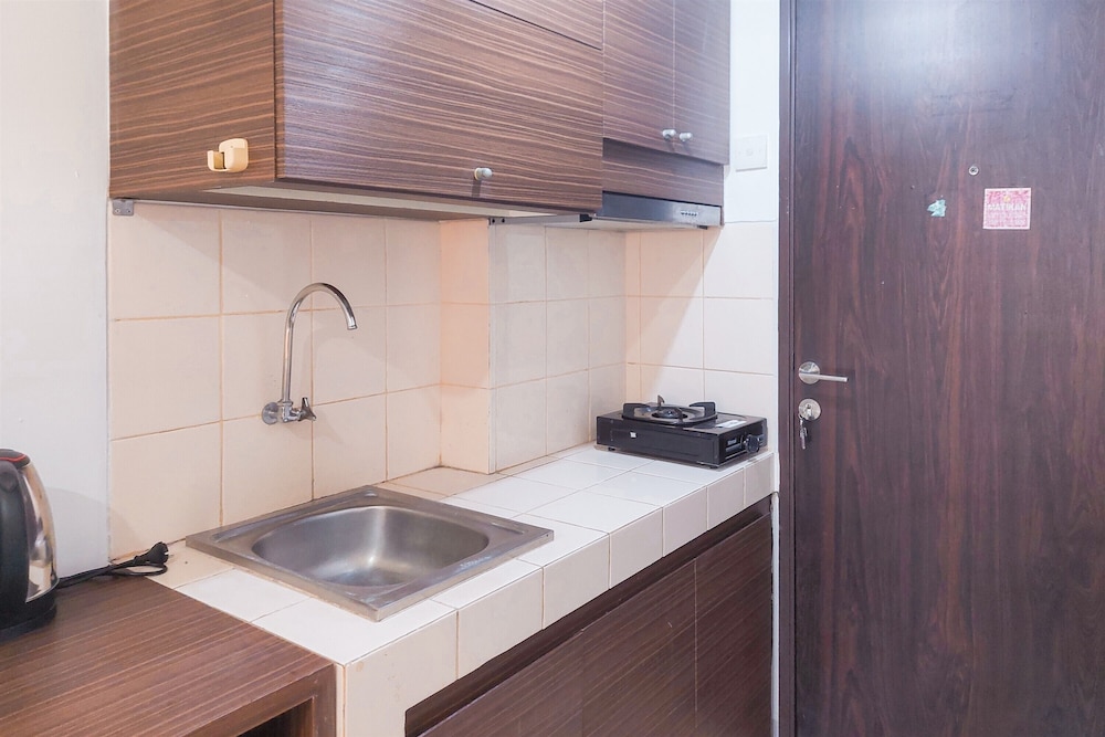 Fancy And Nice Studio At Serpong Greenview Apartment
