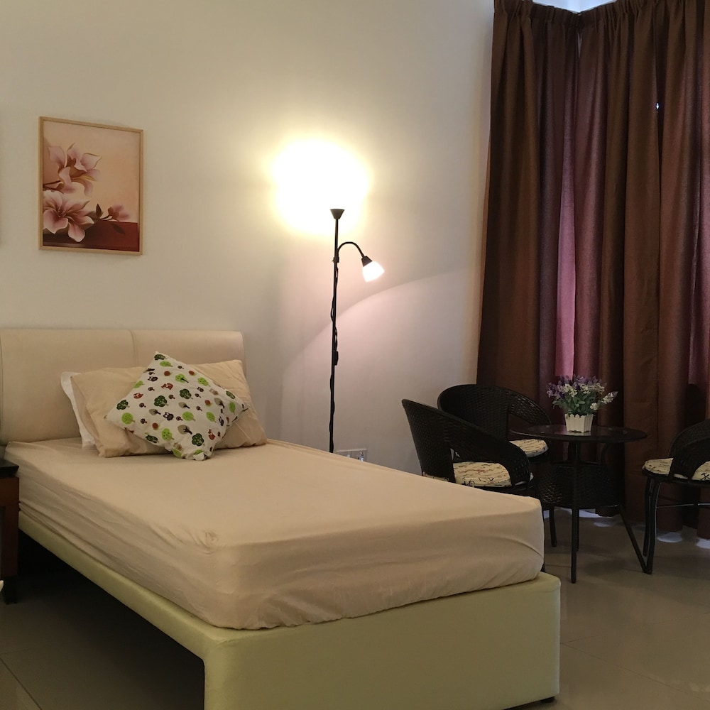Lux Desaru Villa