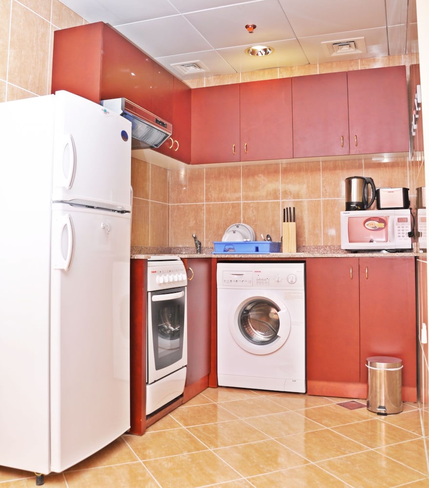 Abu Dhabi Vacations - Ramee Royal Hotel Apartments - Property Image 7