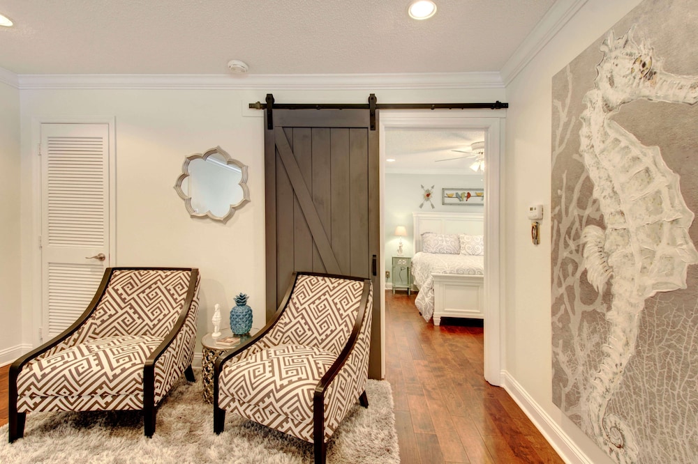 St Simons Island Vacations - Island Square 808 by Hodnett Cooper - Property Image 3