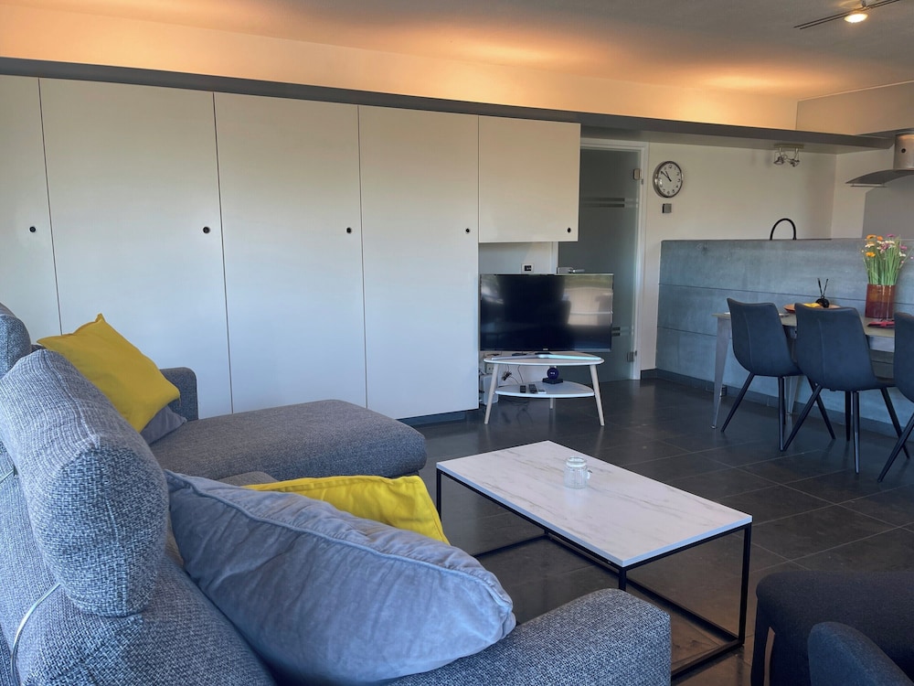 Apartment in Nieuwpoort Near Sandy Beaches
