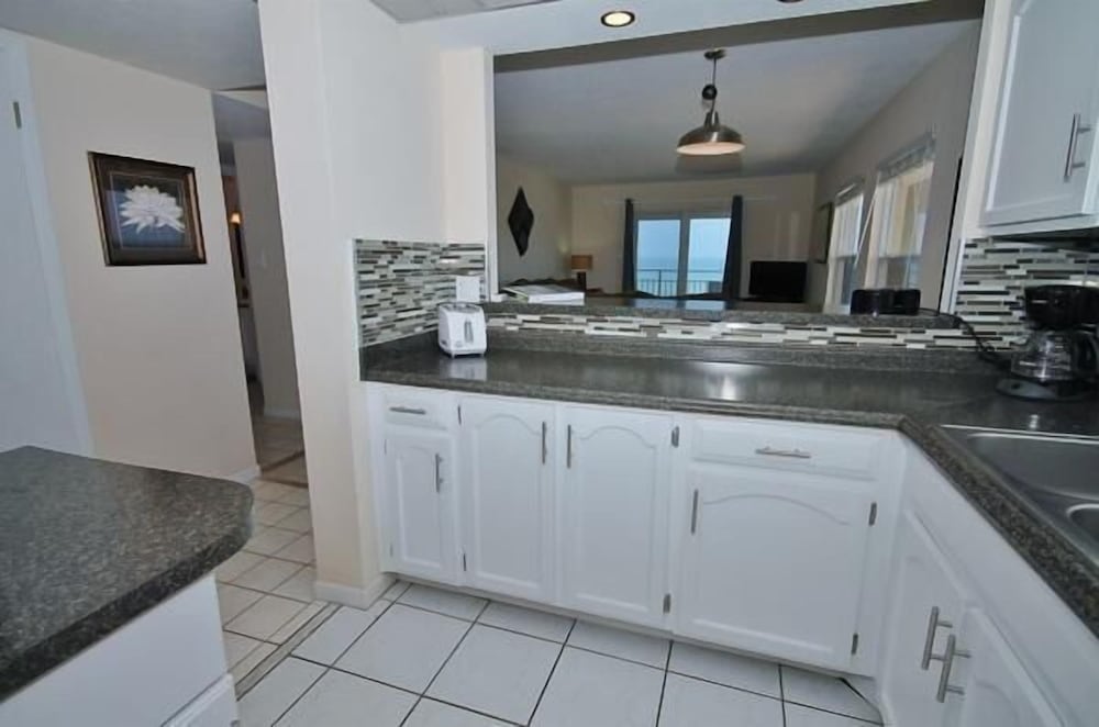 Sea Coast Gardens II 2 Bedroom Condo by Great Ocean Condos