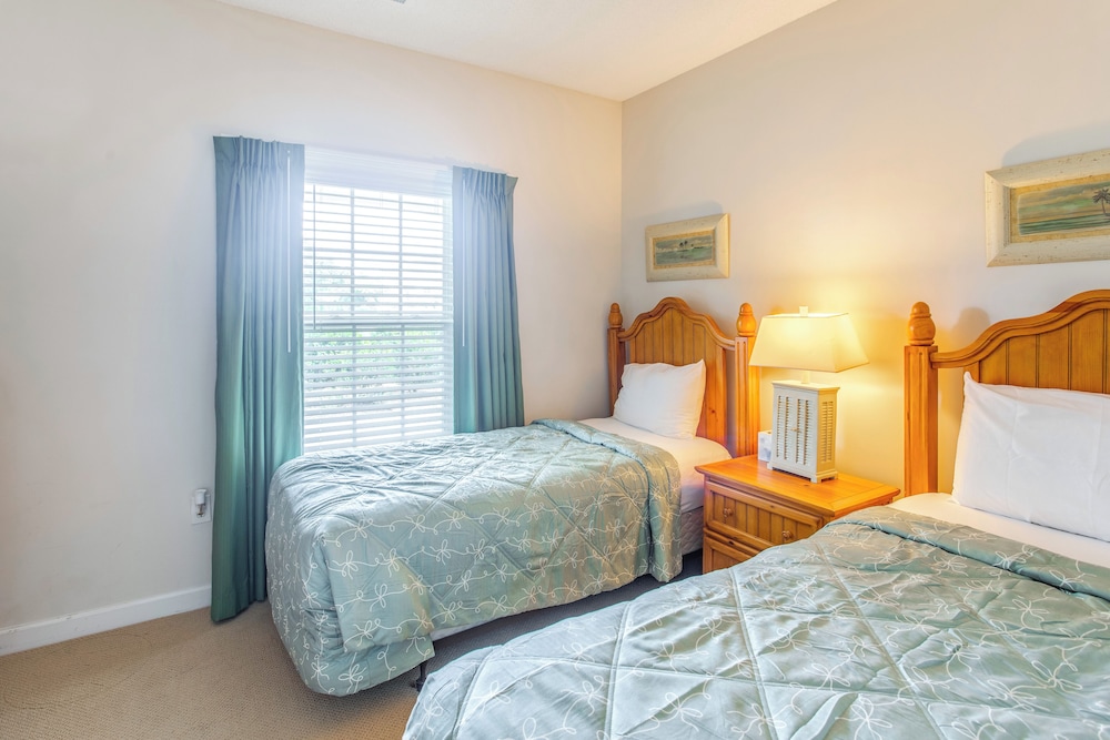 Condo w/ Golf Course View in Barefoot Resort!