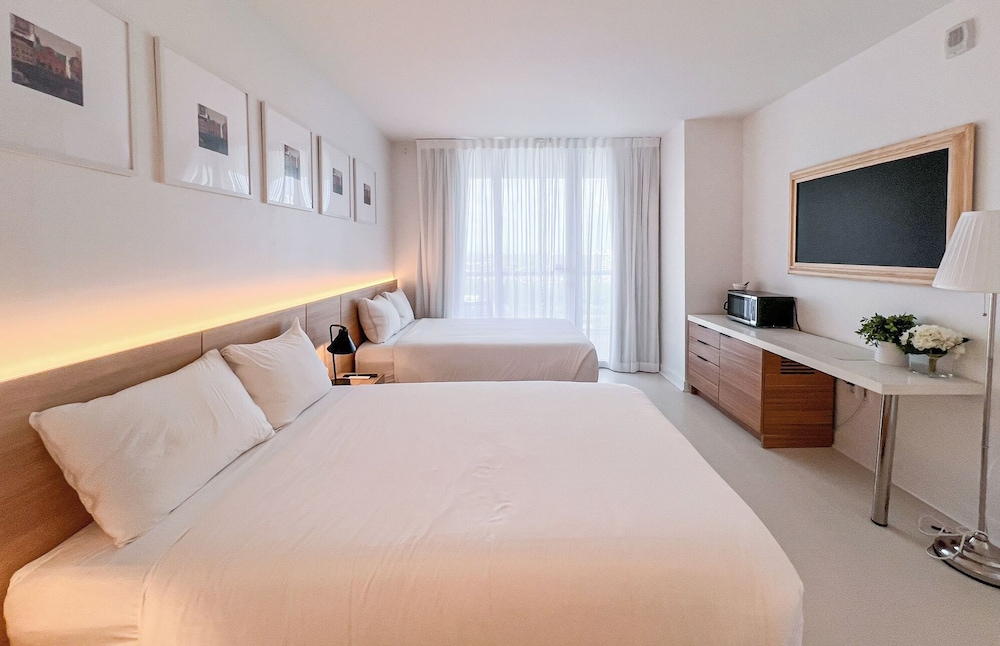 Luxury Ocean Views Apt 1208