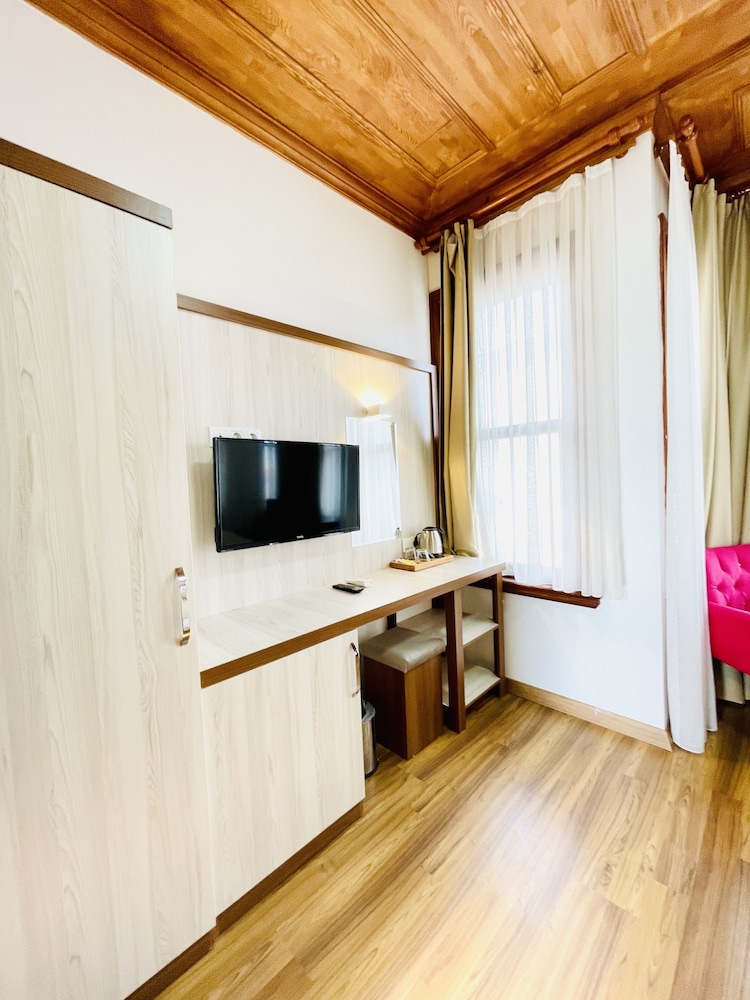 Qonaq Otel - Image 9