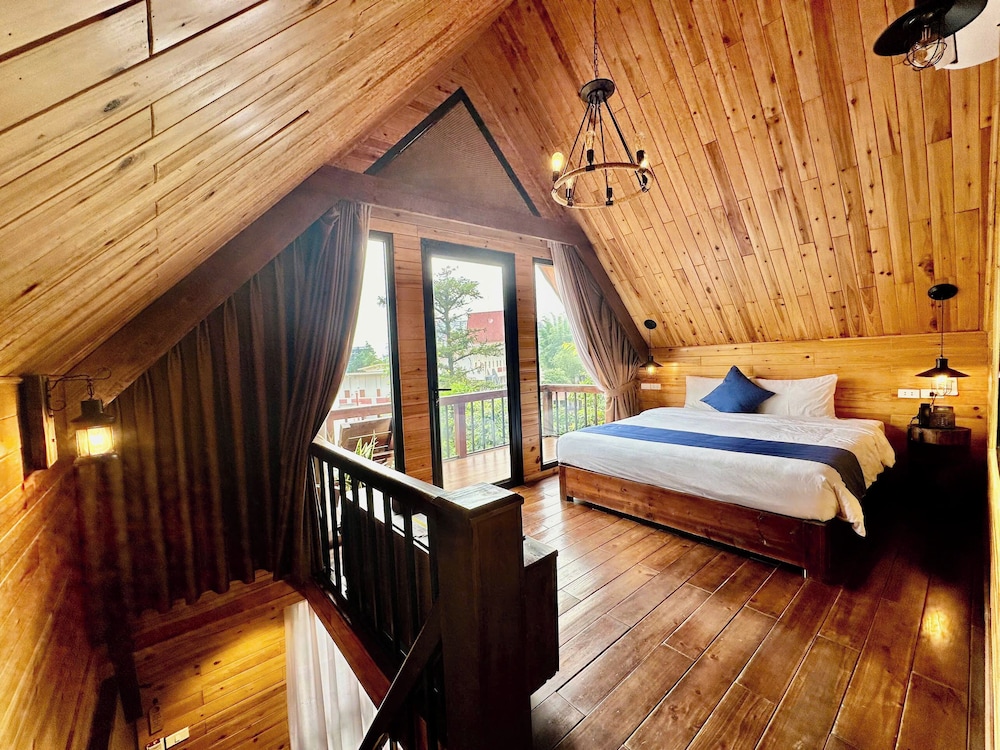 SAPA PINE HILL ECOLODGE