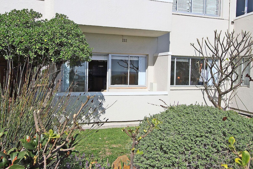 Edward Court 1 Bedroom Sea Facing