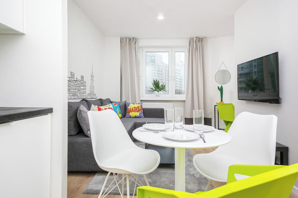 Warsaw Apartment One Bedroom by Renters view 5