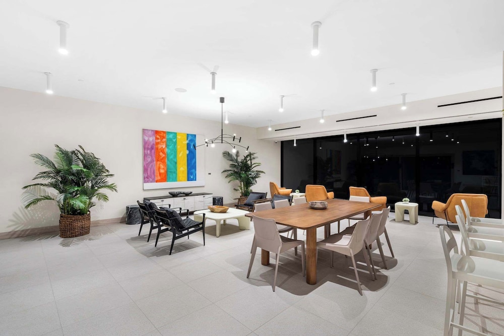 Luxury City Views in Downtown Miami