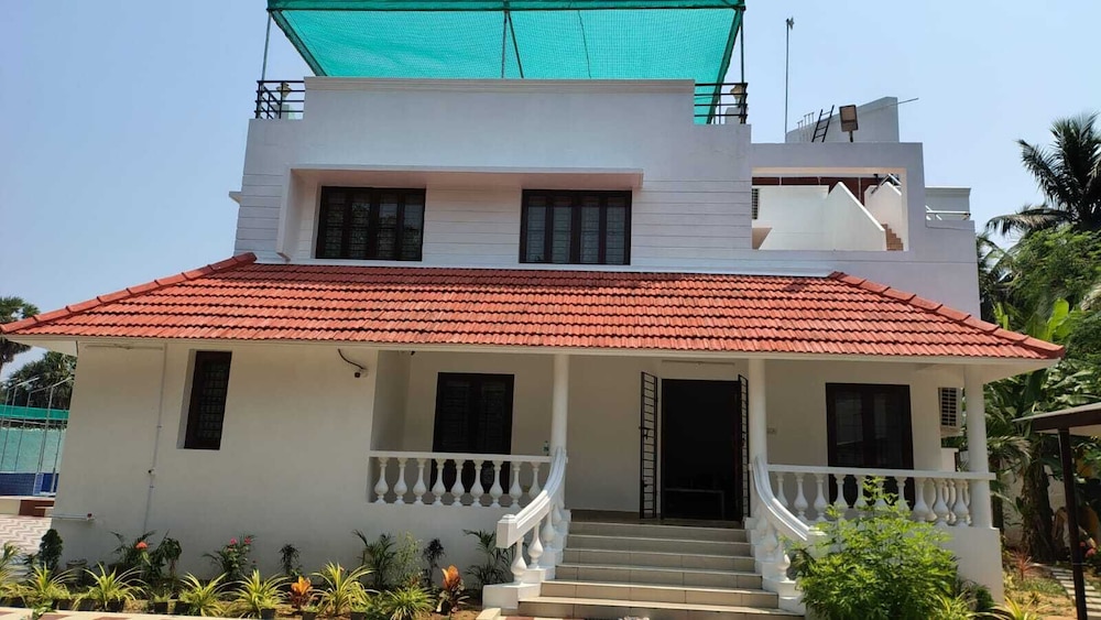 Lavita Sports Villa by NHospitality