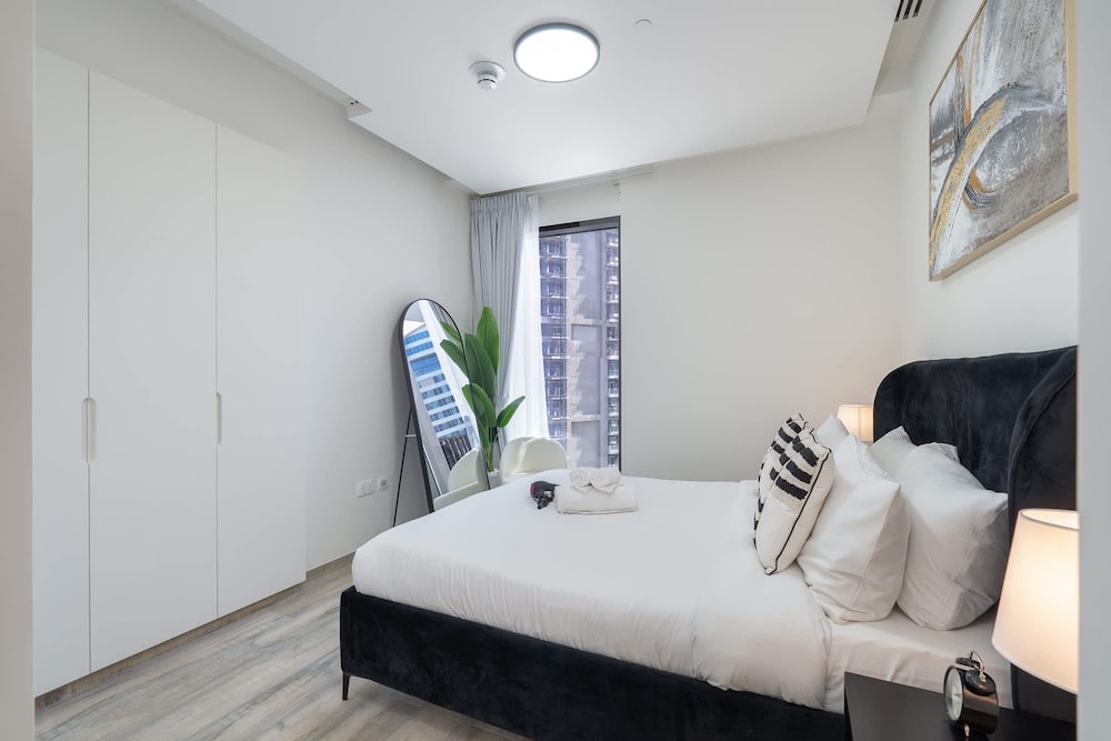 Elegant 1-bedroom Apartment for 2 Near to Burj Khalifa