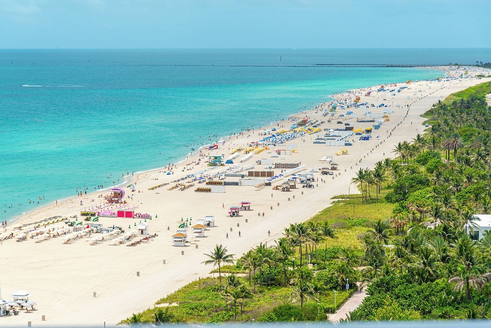 W South Beach Private Luxury Suites